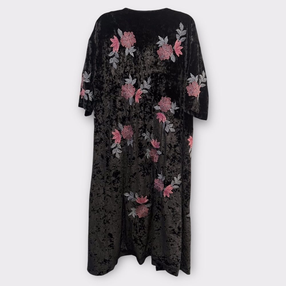 NWT Billy T Embroidered Floral Crushed Velvet Robe Kimono Duster Jacket - Picture 4 of 16